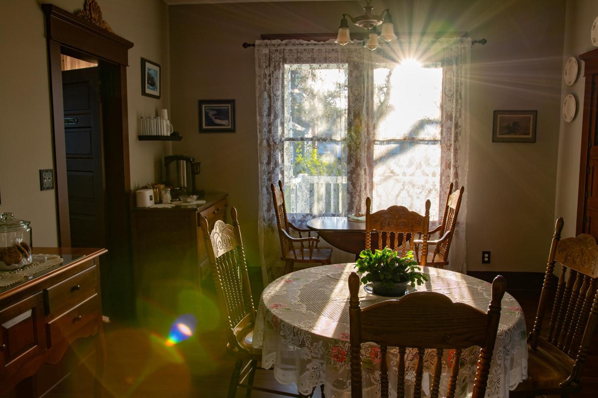 The Pearl Inn Bed And Breakfast Ilwaco Kültér fotó