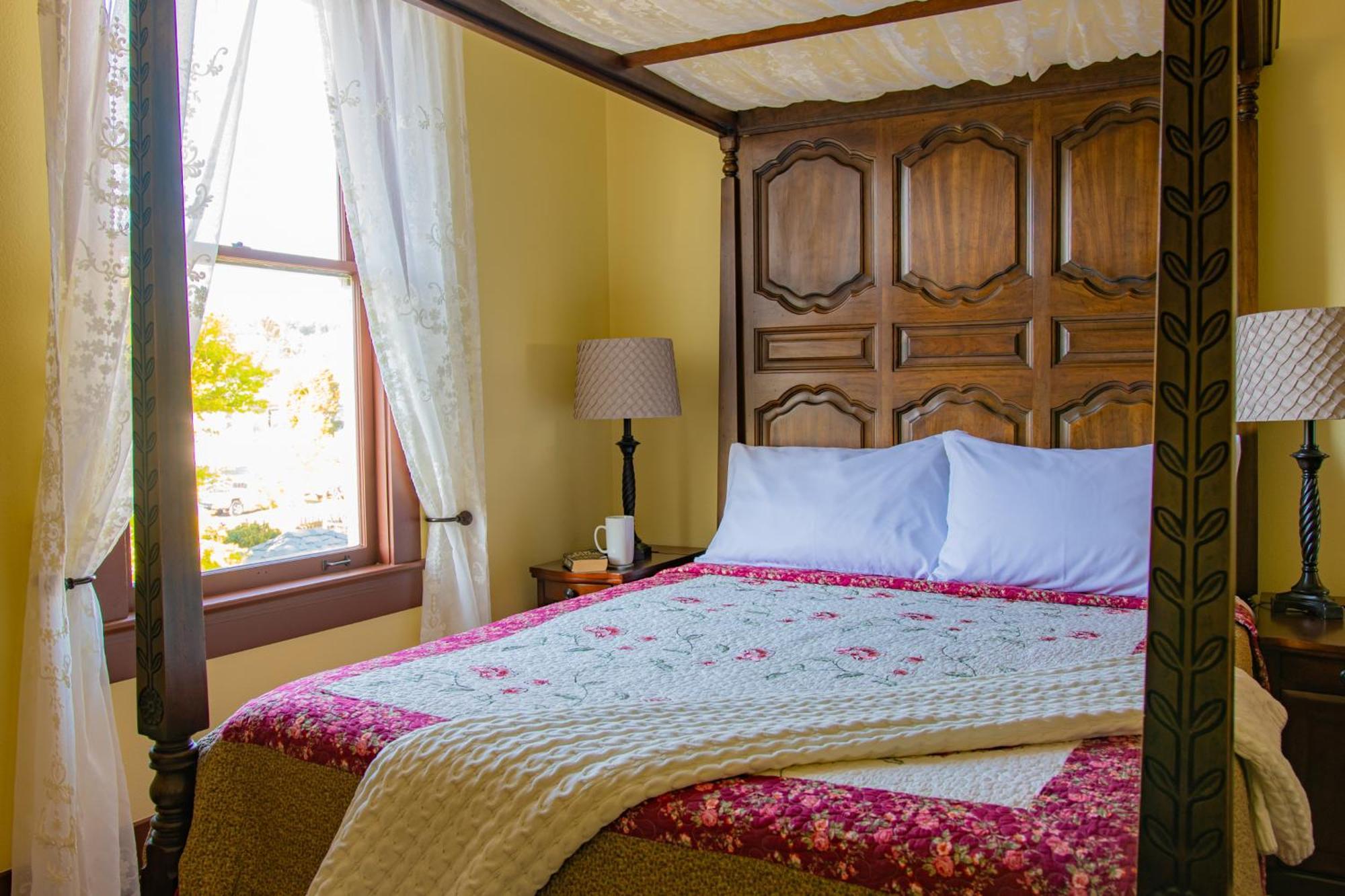 The Pearl Inn Bed And Breakfast Ilwaco Kültér fotó